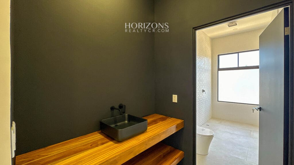 Casa Nueva 3 Habitaciones dos Masters Acabados de Lujo Condominio Distrito San Juan nja1201