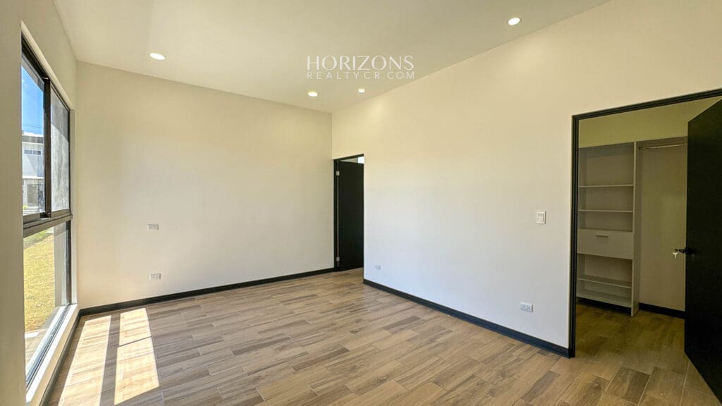 Casa Nueva 3 Habitaciones dos Masters Acabados de Lujo Condominio Distrito San Juan nja1201