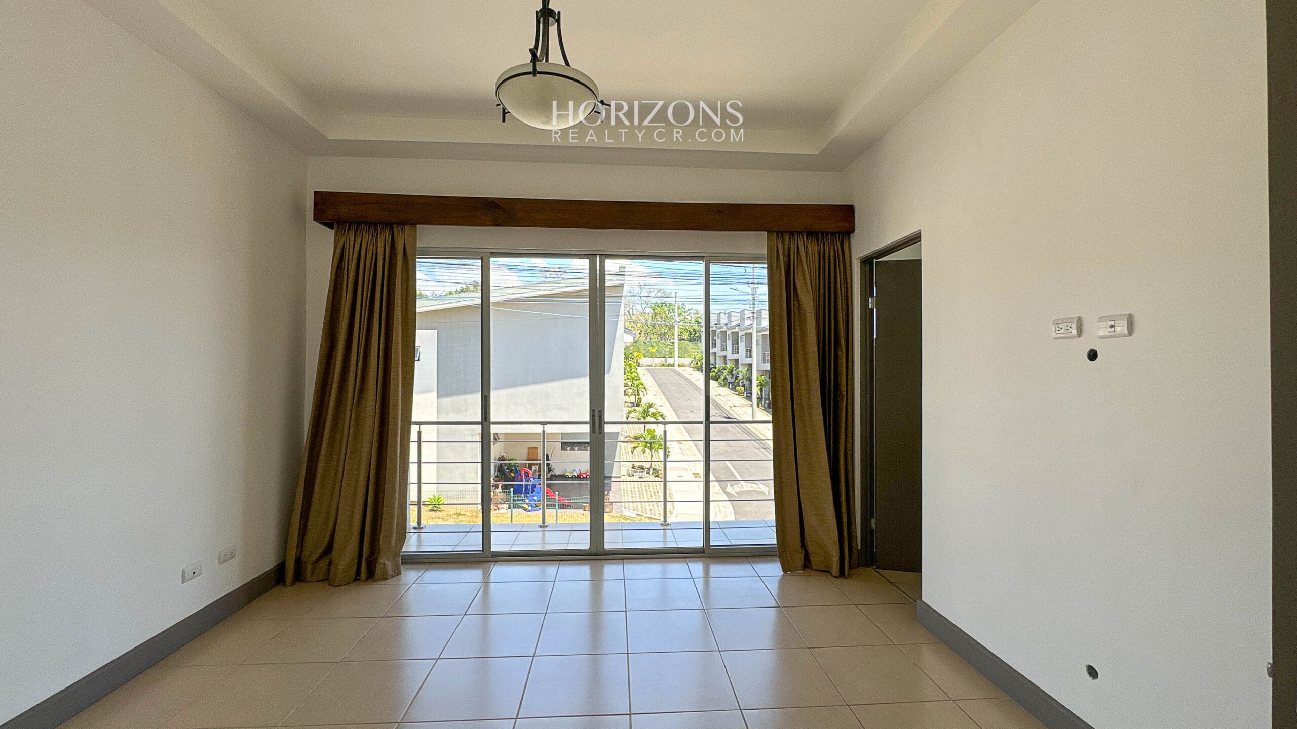 Se Alquila Casa En Condominio Ricon de Las Brisas San Pablo de Heredia 3 Habitaciones nja1208