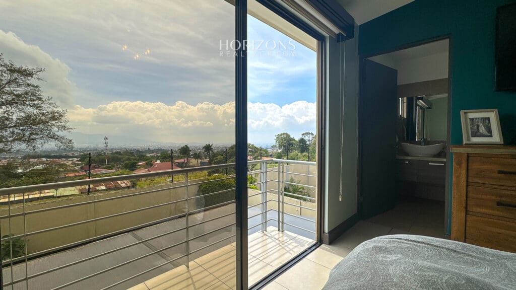 Se vende casa en Condominio Valle Alto MODELO GRANDe ¡Vista al Valle! nja1218