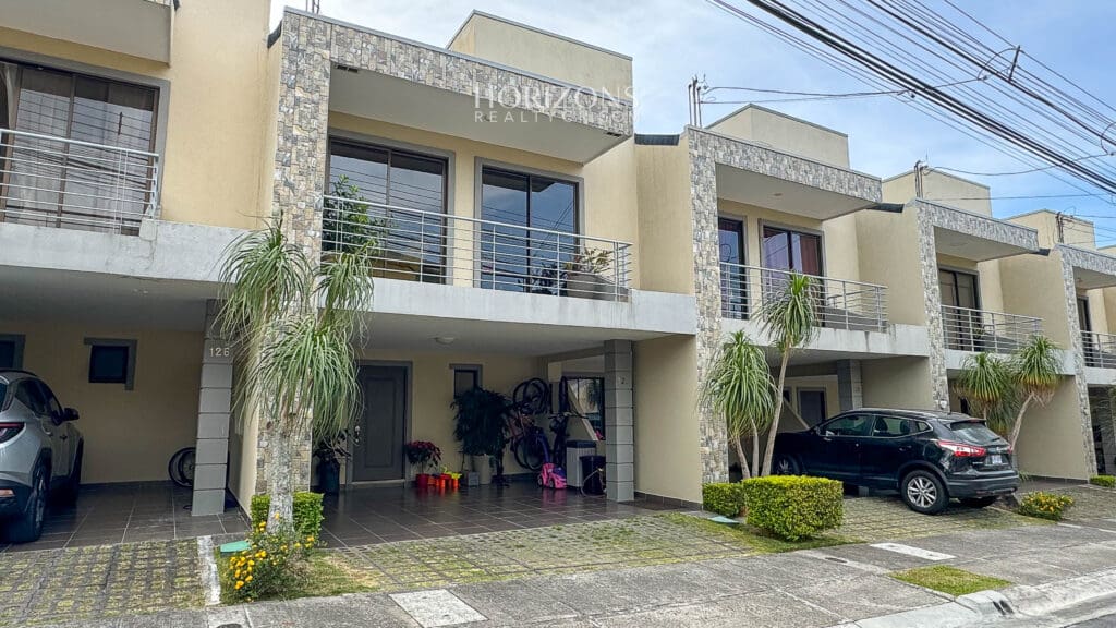Se Vende Casa En Condominio Valle Alto Modelo Grande ¡Vista Al Valle! Nja1218