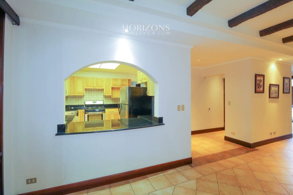 Se Alquila Casa en San Pedro 4 Habitaciones Amplia en Condominio nja772