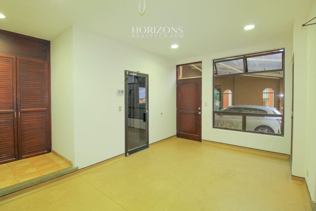 Se Alquila Casa en San Pedro 4 Habitaciones Amplia en Condominio nja772