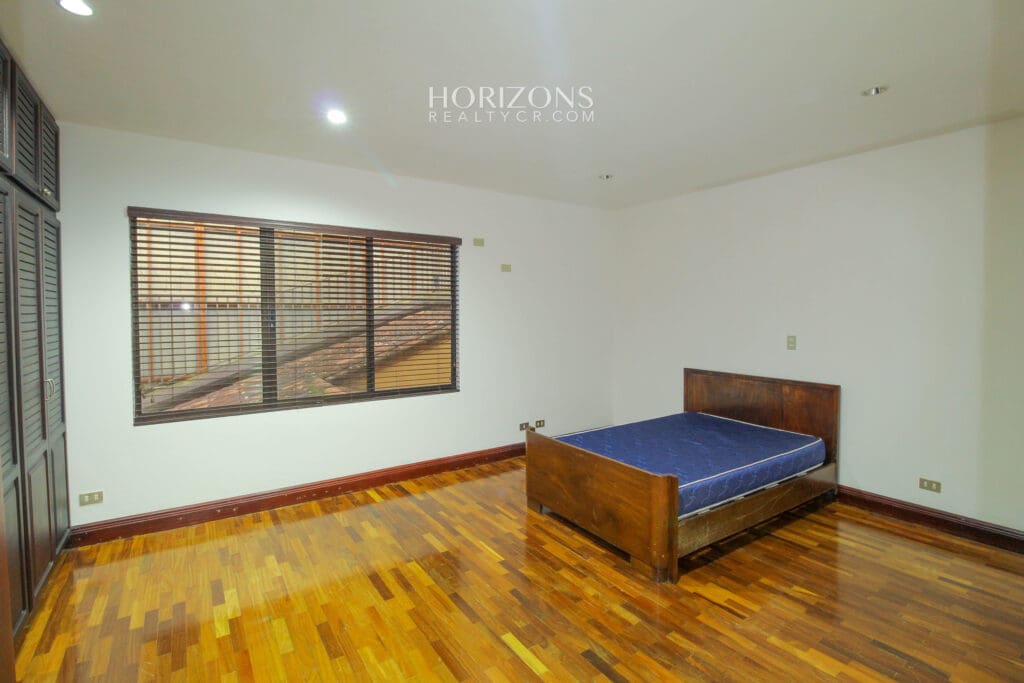 Se Alquila Casa en San Pedro 4 Habitaciones Amplia en Condominio nja772
