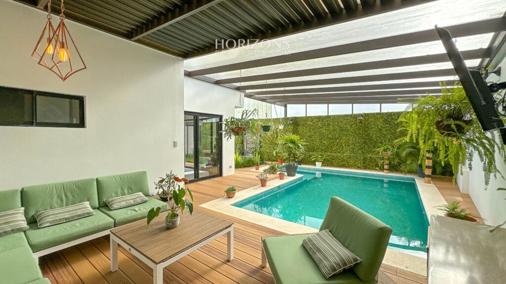 Casa contemporánea en venta Condominio Rialto San Pedro / Sabanilla nja1222
