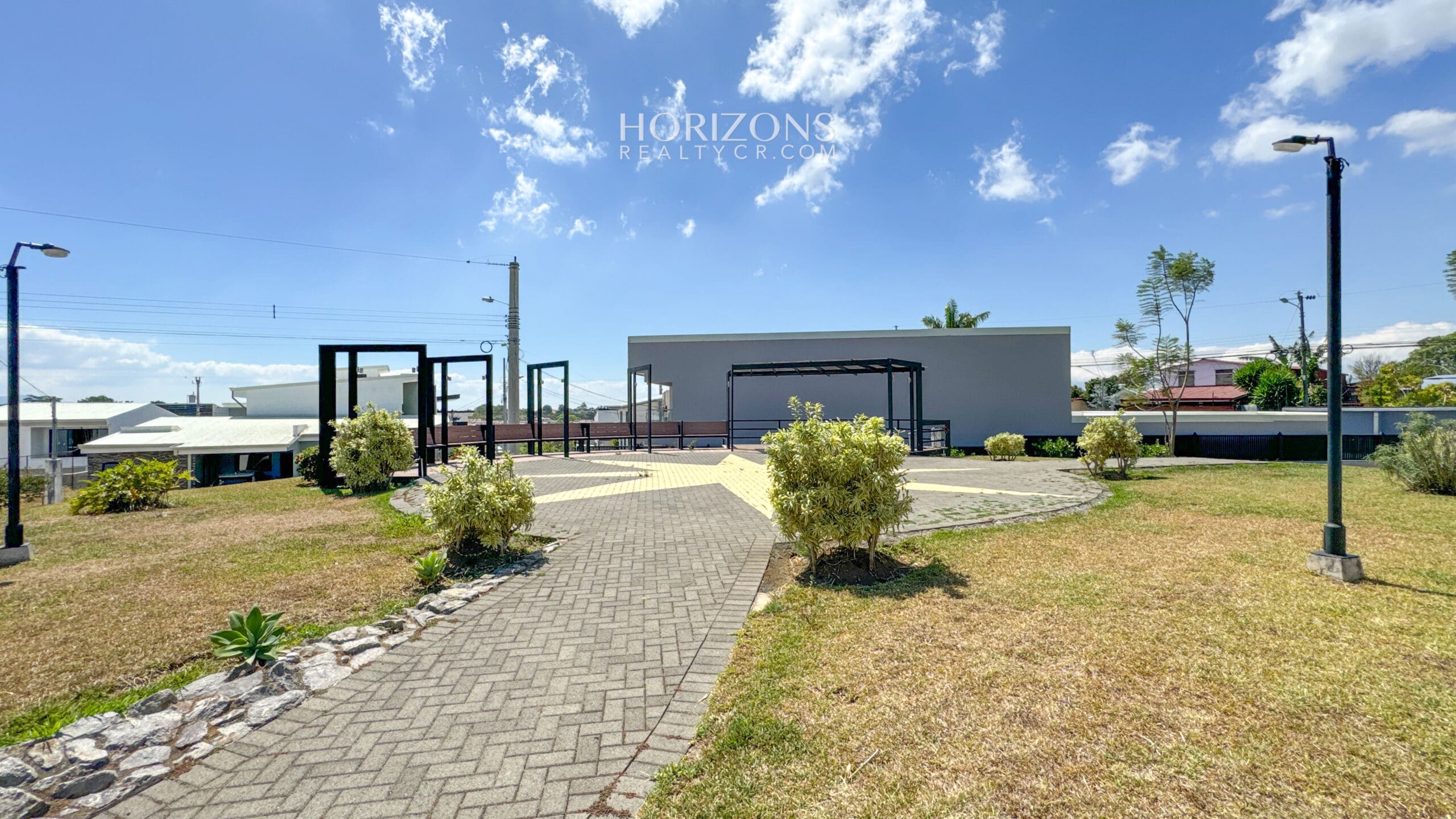 Se Vende Lote 166m2 en Condominio Terrralta nja1221