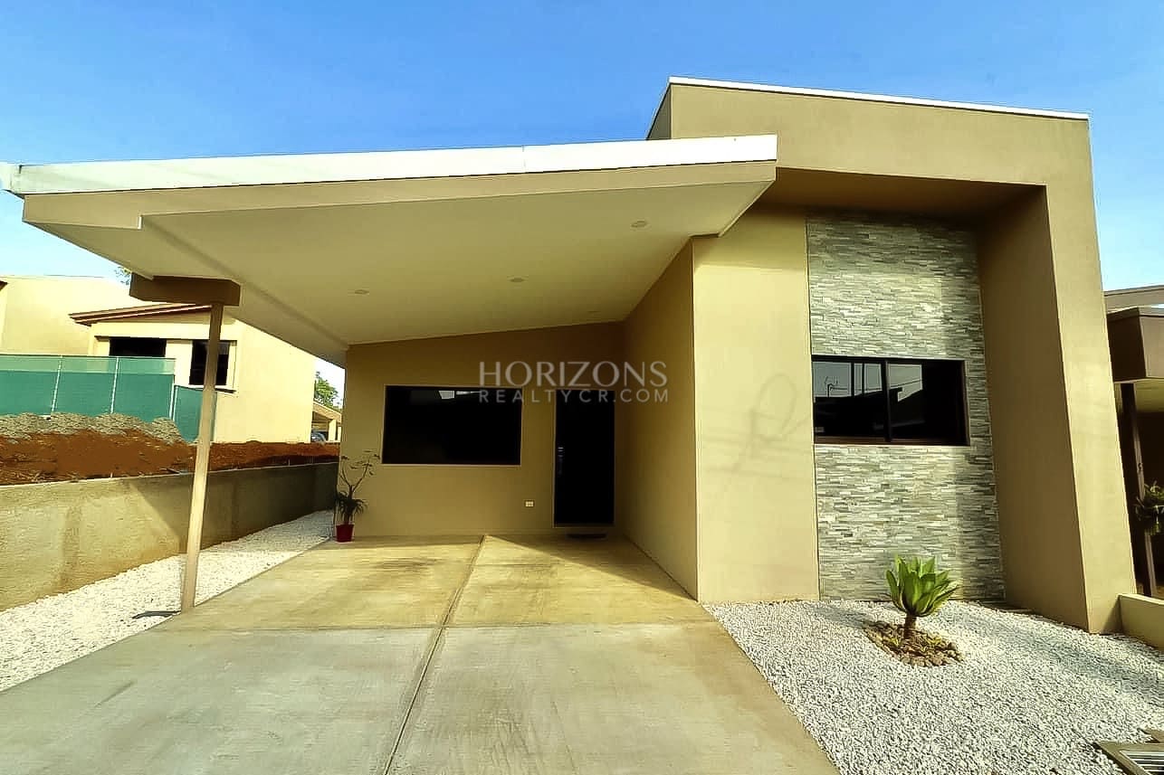 Moderna Casa de Una Planta Condominio Los Higuerones Alajuela Se Vende NJR72