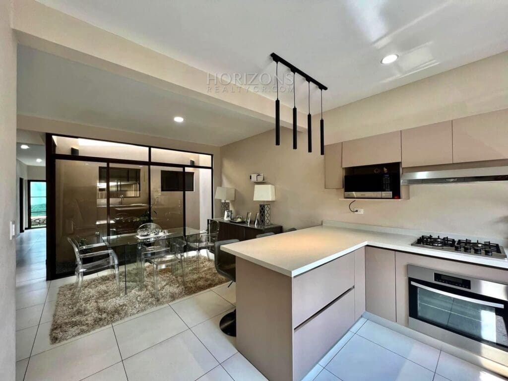 Moderna Casa De Una Planta Condominio Los Higuerones Alajuela Se Vende Njr72