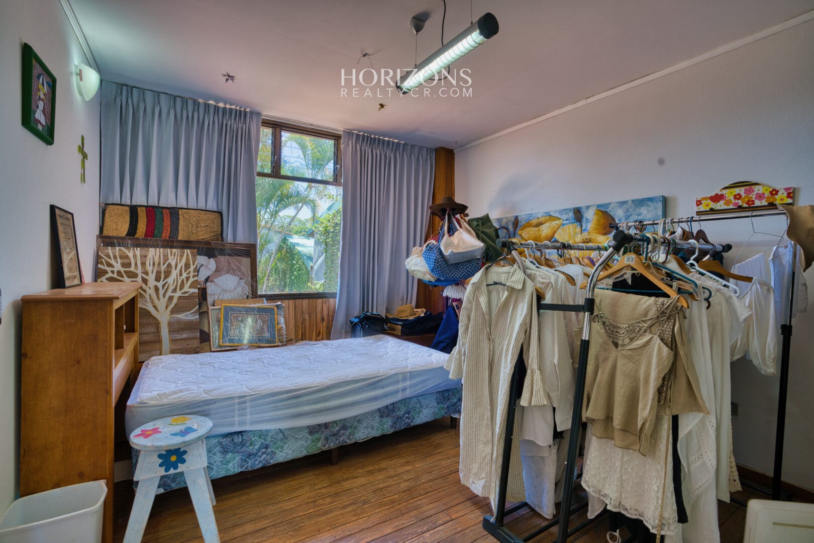 ¡En venta! Amplia Casa con Apartamento Independiente en Pinares Curridabat nja1227