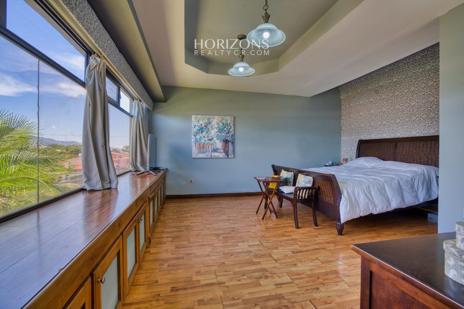¡En venta! Amplia Casa con Apartamento Independiente en Pinares Curridabat nja1227