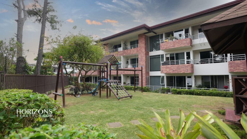 Apartamento En Primer Nivel Condominio La Floresta 1 Habitacion Nja1234