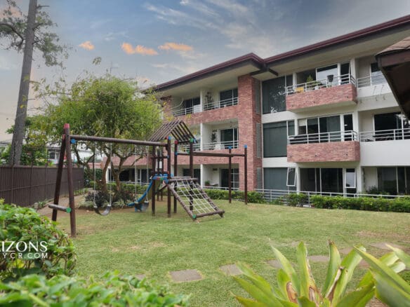 Apartamento En Primer Nivel Condominio La Floresta 1 Habitacion Nja1234