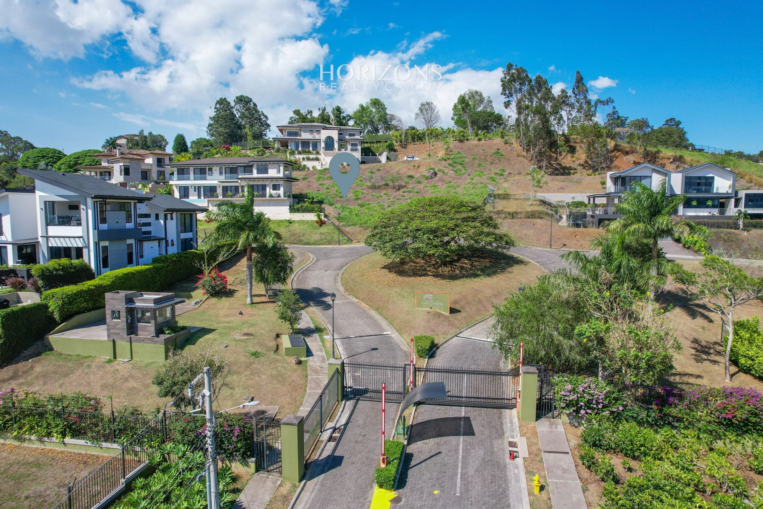 Lote 884m2 con Espectacular vista a las Montañas Colinas de Monte Alegre Condominio La Ceiba nja1229