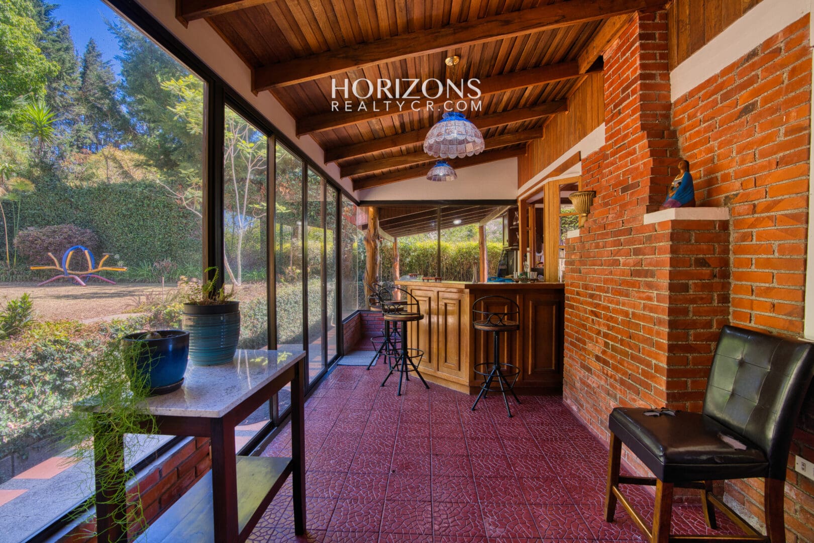 Propiedad de 36,692 m² en Venta en La Angelina, Cartago – Dos Casas, Bosque Primario y Vistas a las Montañas NJC06