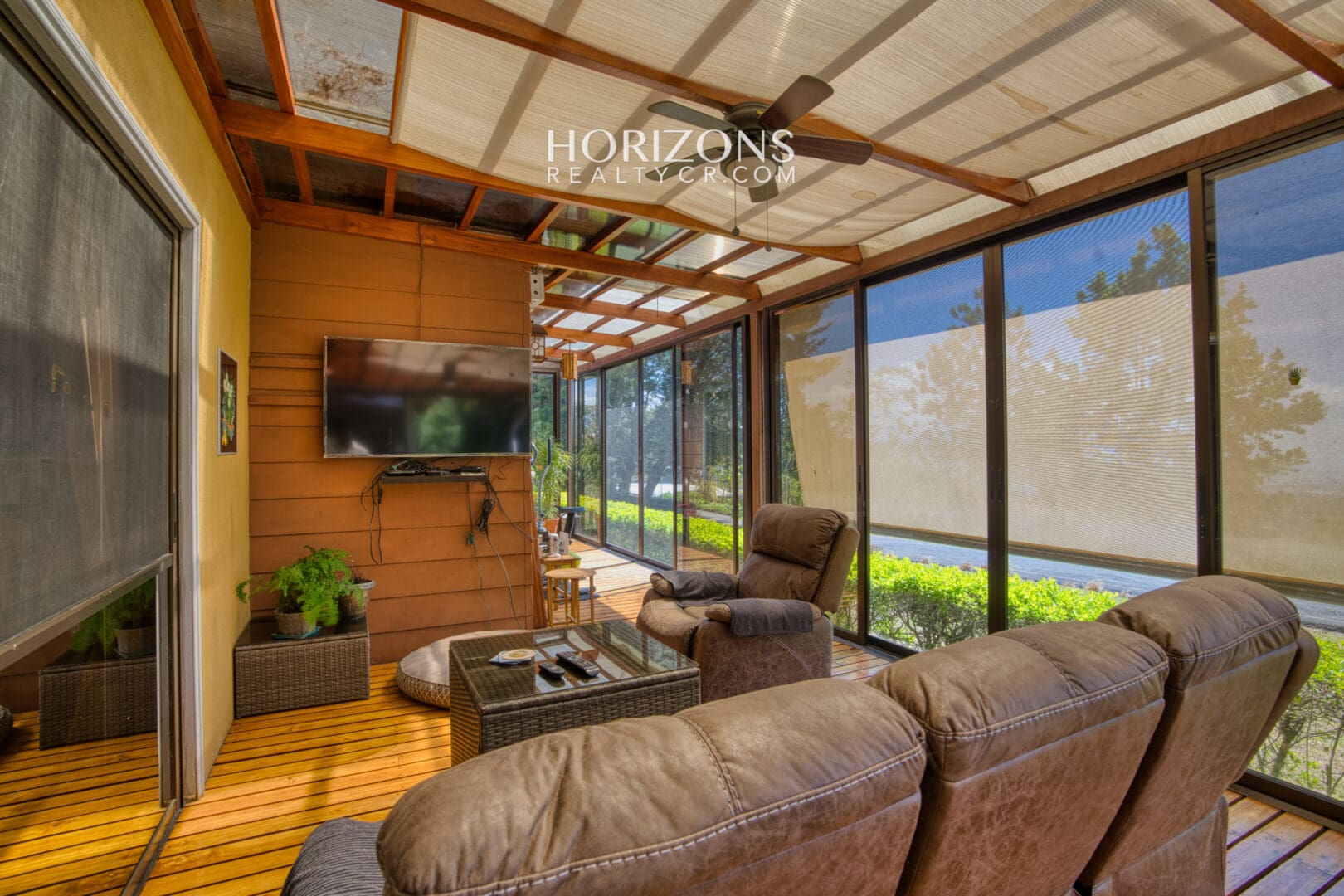 Propiedad de 36,692 m² en Venta en La Angelina, Cartago – Dos Casas, Bosque Primario y Vistas a las Montañas NJC06