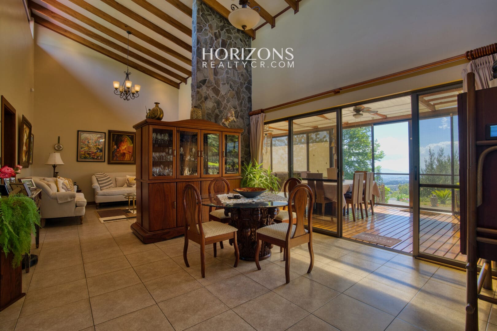 Propiedad de 36,692 m² en Venta en La Angelina, Cartago – Dos Casas, Bosque Primario y Vistas a las Montañas NJC06