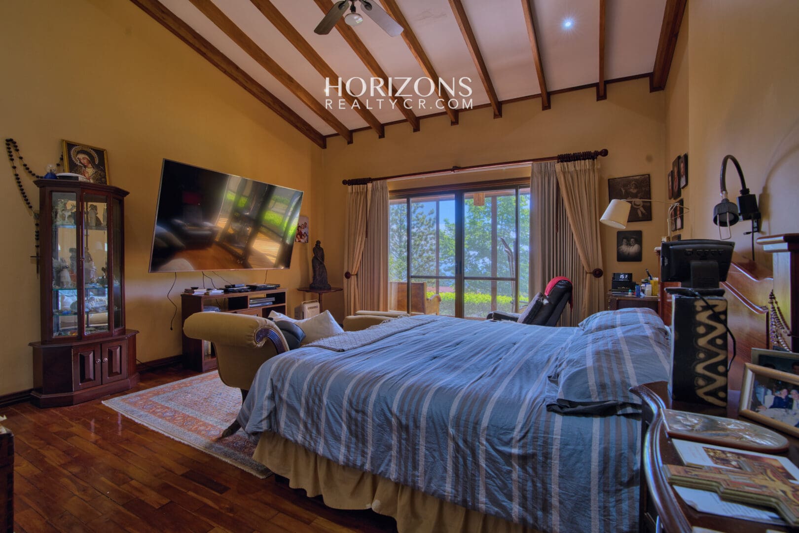 Propiedad de 36,692 m² en Venta en La Angelina, Cartago – Dos Casas, Bosque Primario y Vistas a las Montañas NJC06