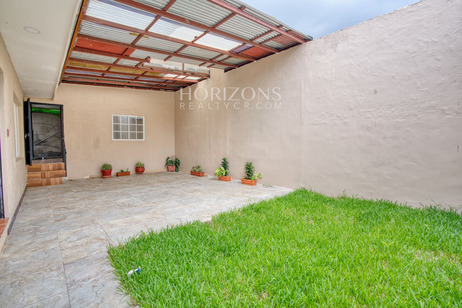 Casa de Un Nivel en Urbanización La Rioja Tres Ríos 3 Habitaciones NJA1205