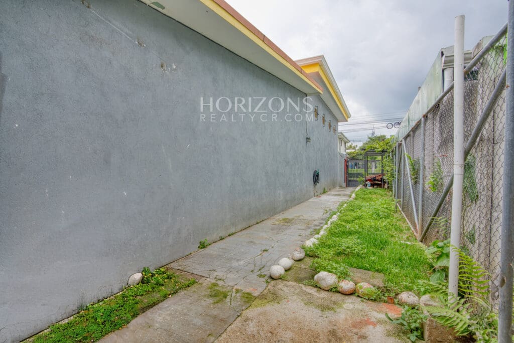 Casa de Un Nivel en Urbanización La Rioja Tres Ríos 3 Habitaciones NJA1205