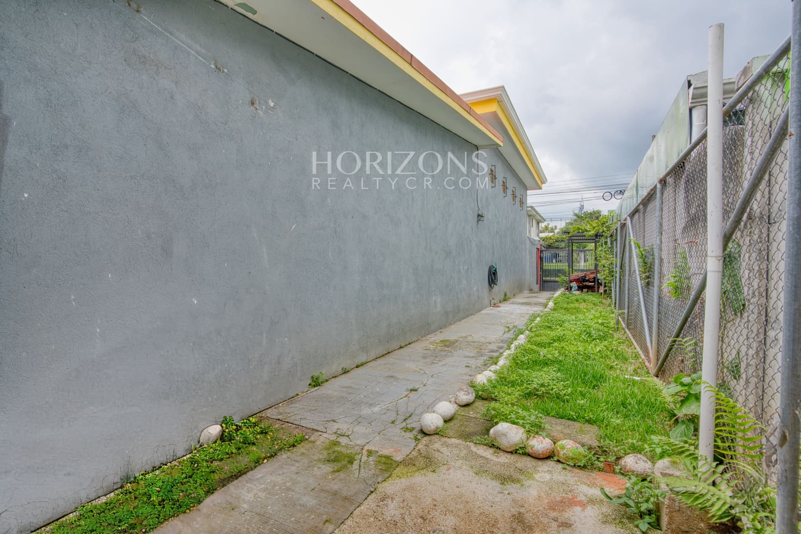 Casa de Un Nivel en Urbanización La Rioja Tres Ríos 3 Habitaciones NJA1205