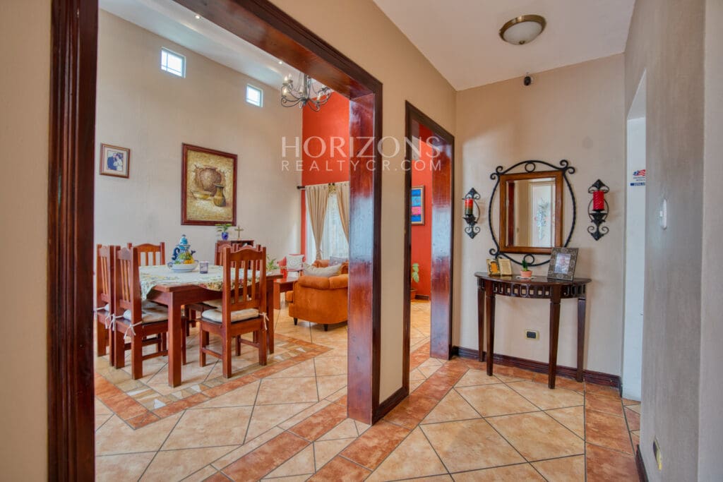 Casa de Un Nivel en Urbanización La Rioja Tres Ríos 3 Habitaciones NJA1205