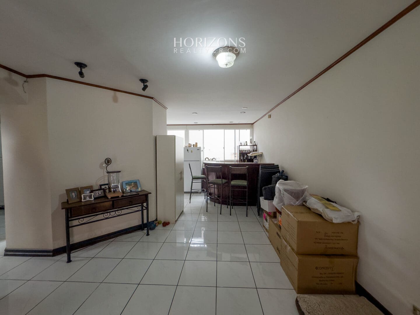 Se Vende Casa en Condominio San Pedro a 1km de la UCR 3 Parqueos nja1198