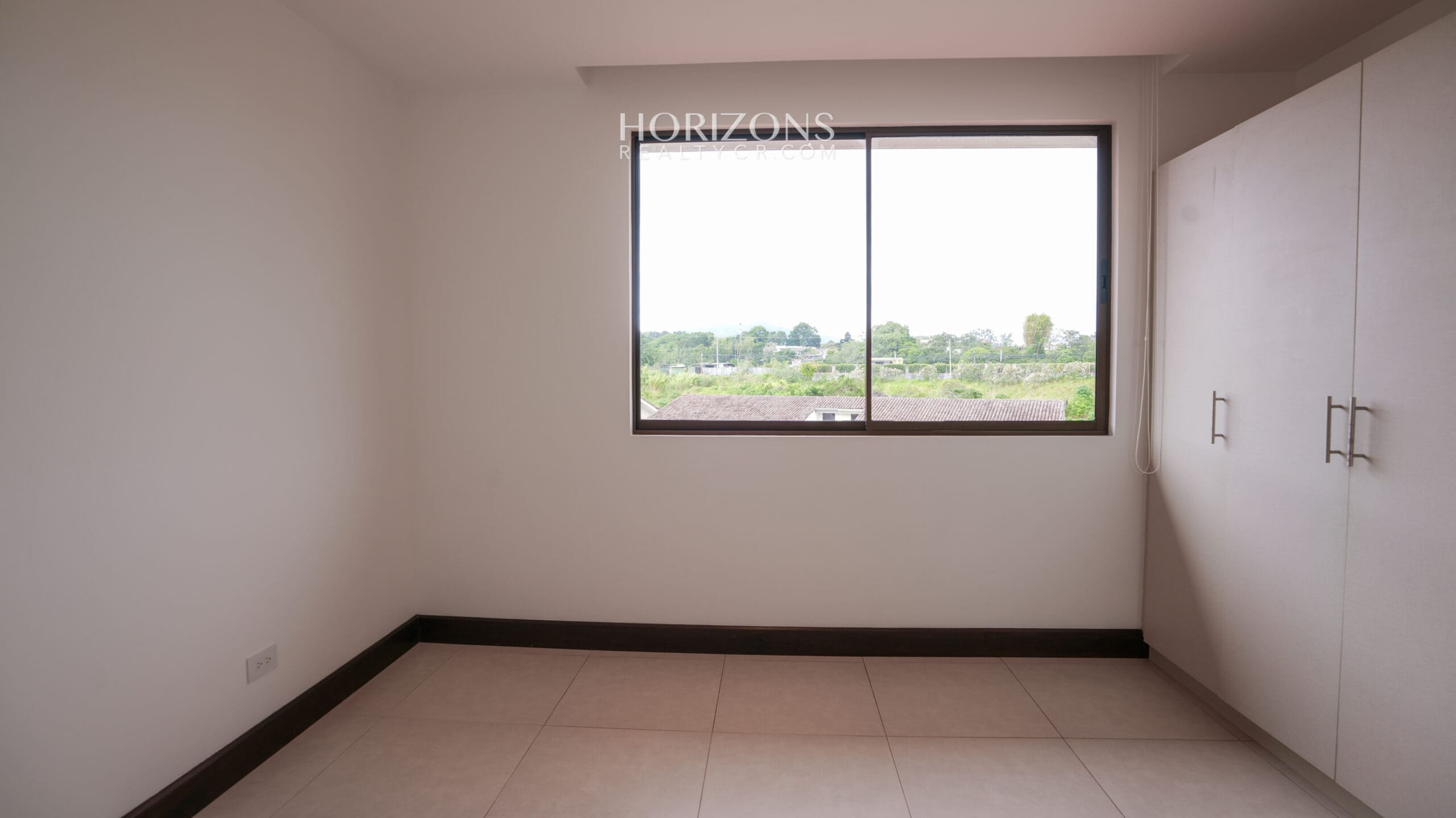 Casa M. GRANDE En Condominio la Estefana 227m2 Sabanilla Amplio Patio nja1233