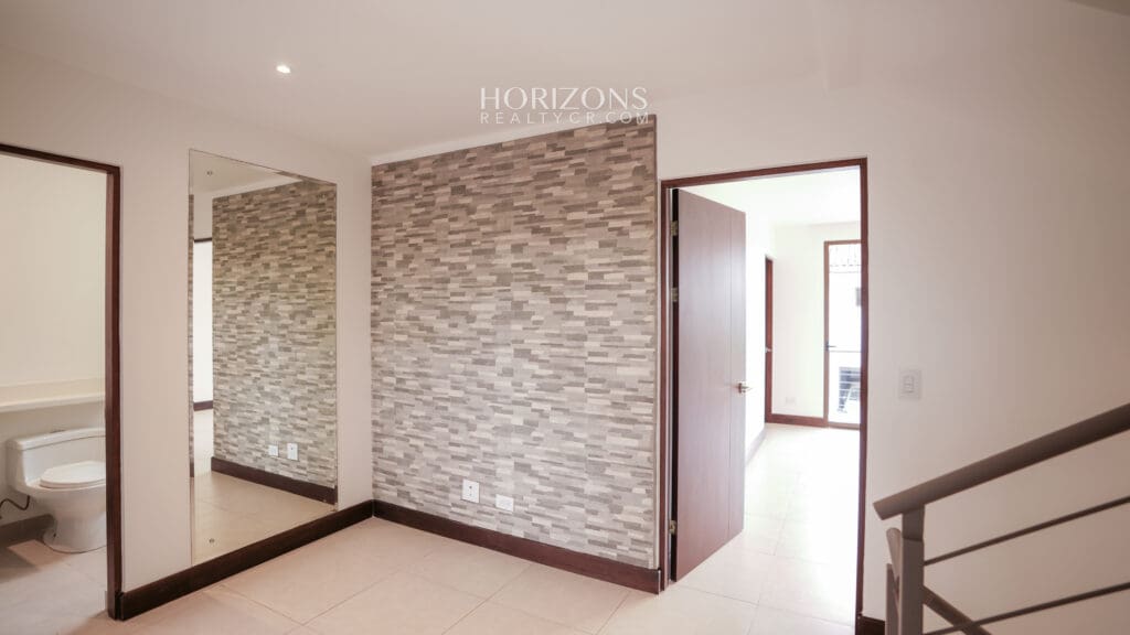 Casa M. GRANDE En Condominio la Estefana 227m2 Sabanilla Amplio Patio nja1233