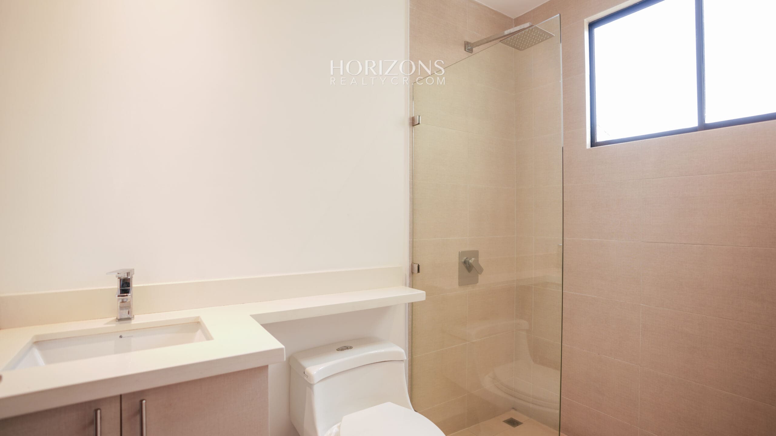 Casa M. GRANDE En Condominio la Estefana 227m2 Sabanilla Amplio Patio nja1233