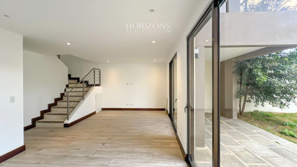 Casa M. GRANDE En Condominio la Estefana 227m2 Sabanilla Amplio Patio nja1233