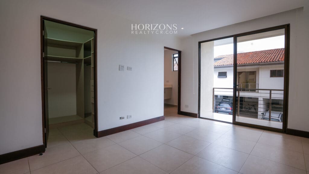 Casa M. GRANDE En Condominio la Estefana 227m2 Sabanilla Amplio Patio nja1233