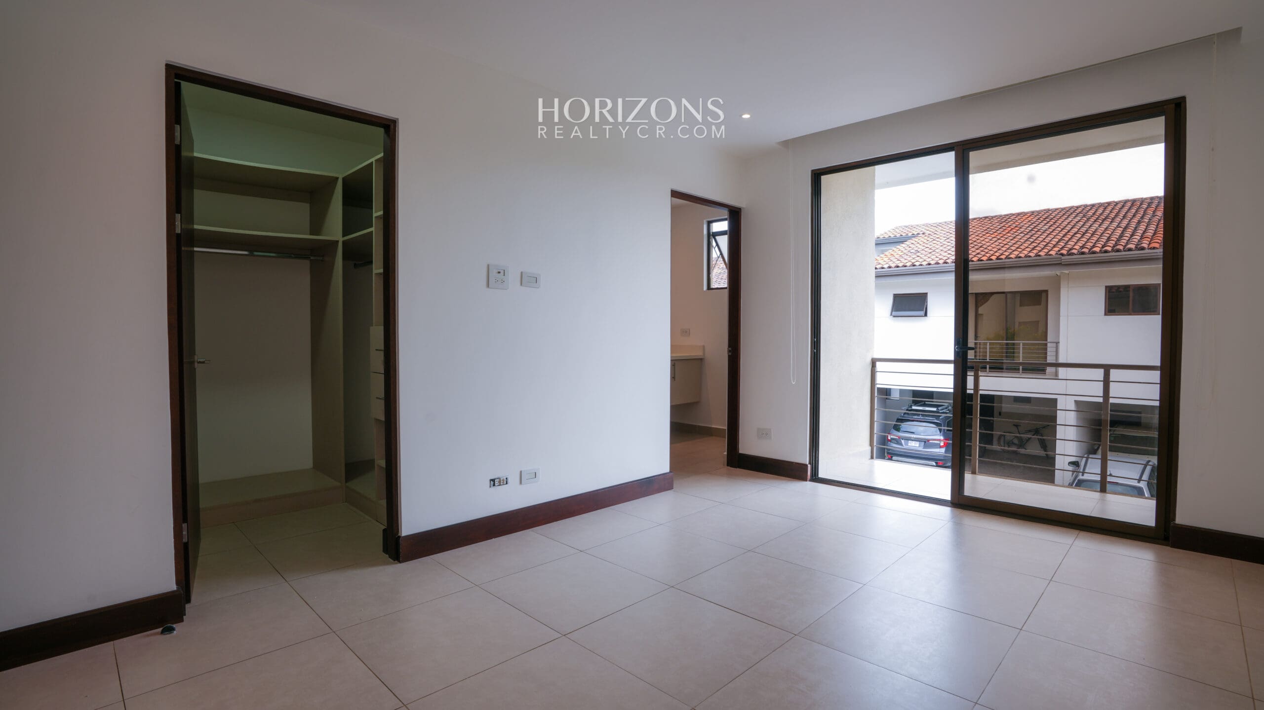 Casa M. GRANDE En Condominio la Estefana 227m2 Sabanilla Amplio Patio nja1233