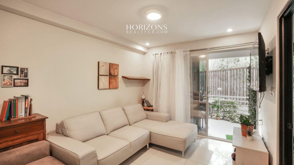Apartamento en Primer Nivel Condominio la Floresta 1 Habitacion nja1234