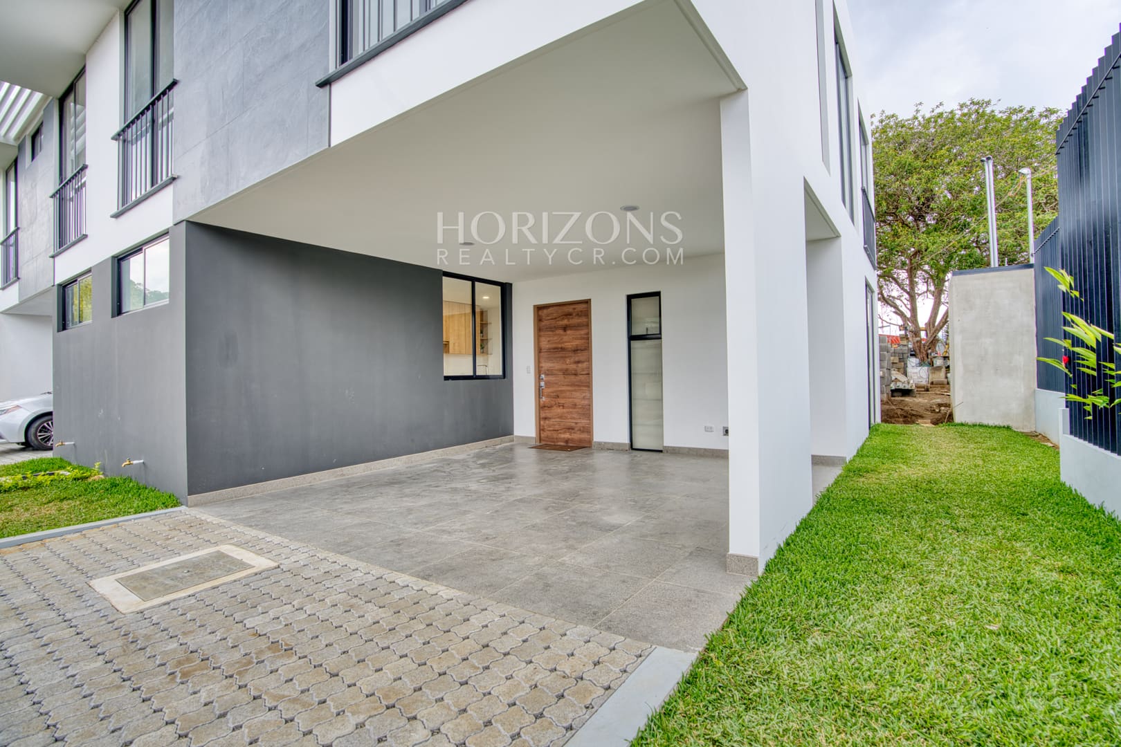 Venta de Casa Moderna en Sabanilla Excelente Ubicación y Acabados Para Estrenar nja1240