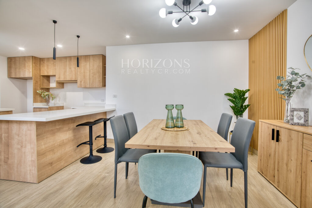 Venta de Casa Moderna en Sabanilla Excelente Ubicación y Acabados Para Estrenar nja1240