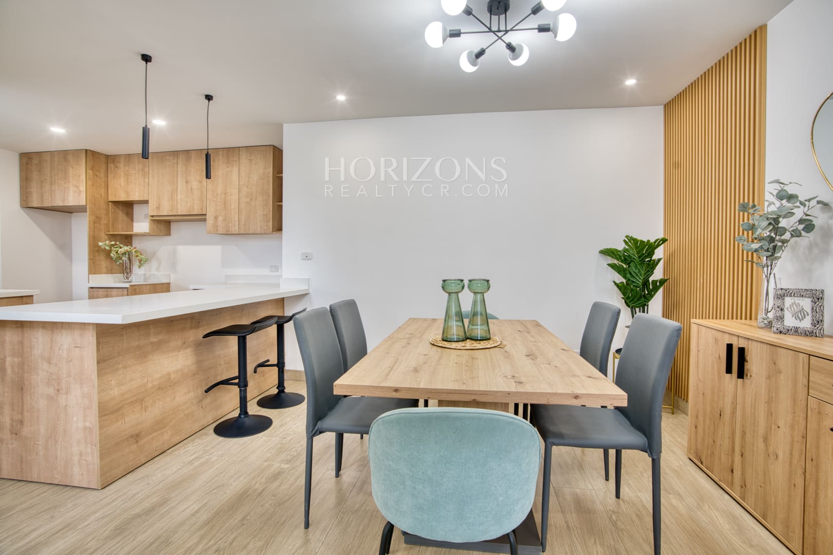 Venta de Casa Moderna en Sabanilla Excelente Ubicación y Acabados Para Estrenar nja1240