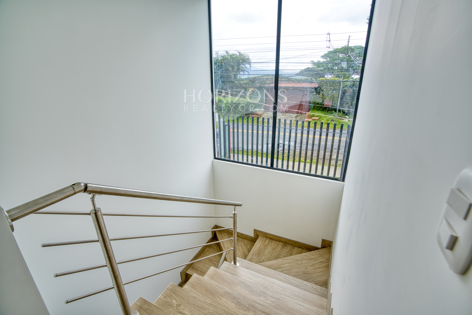 Venta de Casa Moderna en Sabanilla Excelente Ubicación y Acabados Para Estrenar nja1240