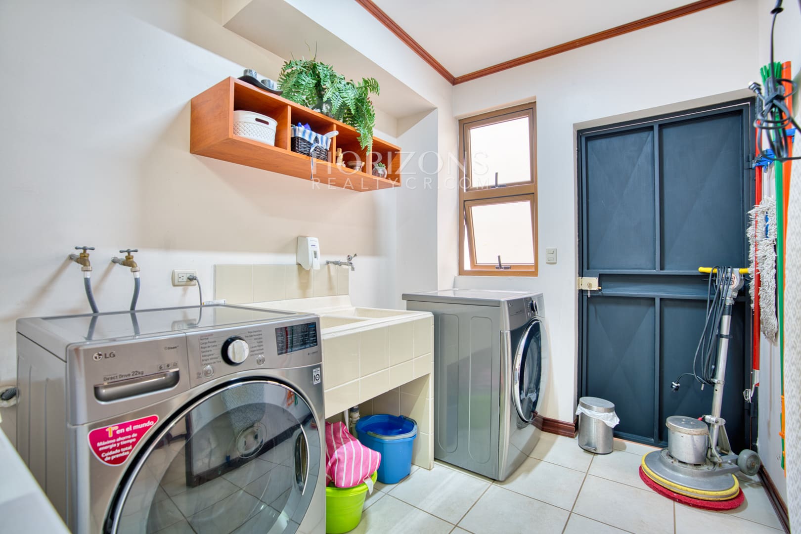 Casa con Acabados de Lujo en Residencial Sierras de La Union nja1243
