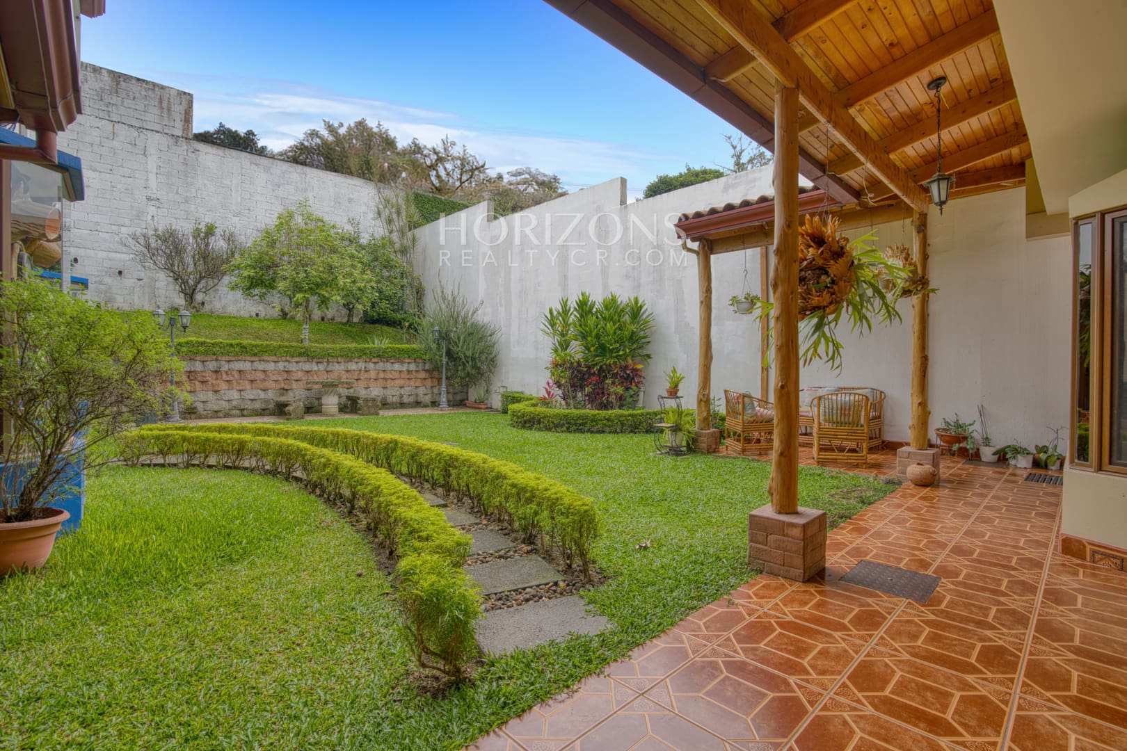 Casa con Acabados de Lujo en Residencial Sierras de La Union nja1243
