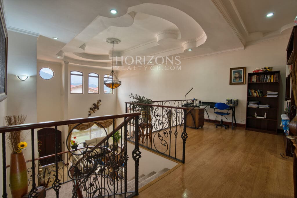 Casa con Acabados de Lujo en Residencial Sierras de La Union nja1243