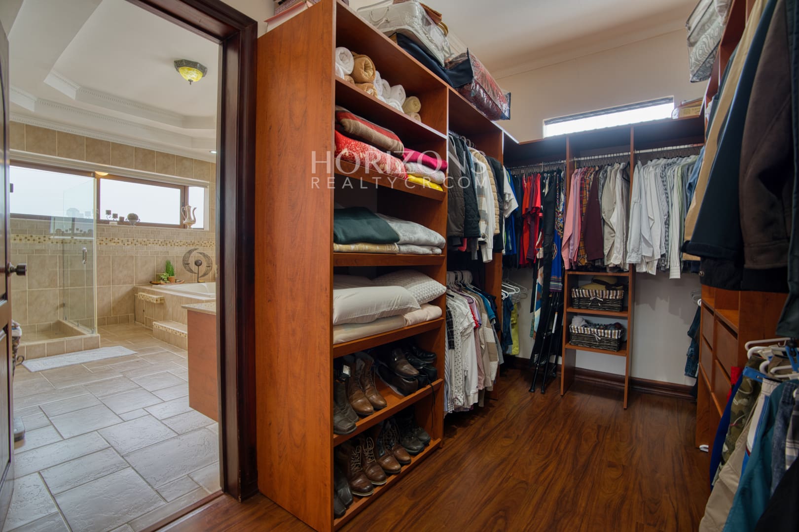 Casa con Acabados de Lujo en Residencial Sierras de La Union nja1243