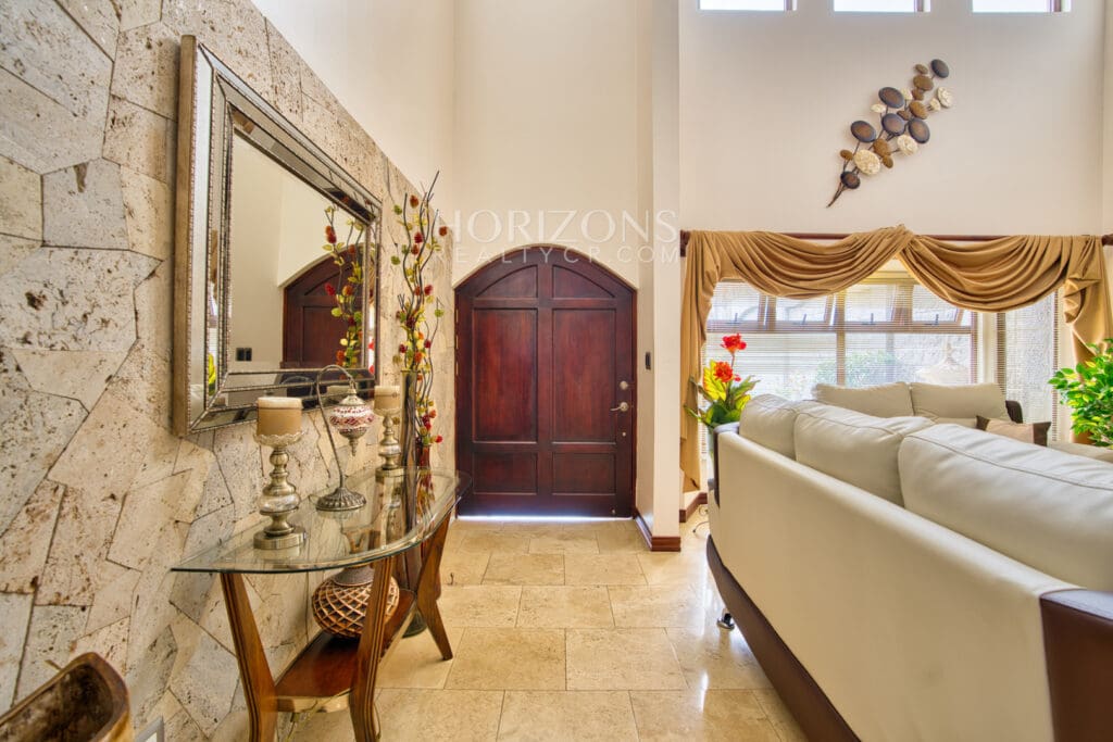 Casa con Acabados de Lujo en Residencial Sierras de La Union nja1243