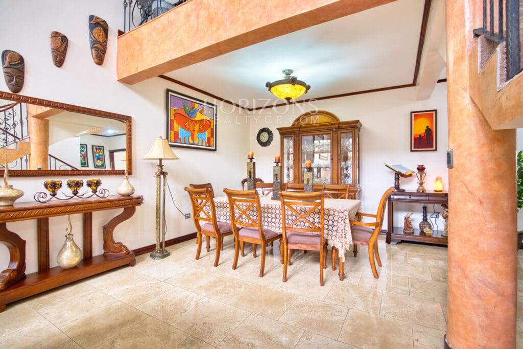 Casa con Acabados de Lujo en Residencial Sierras de La Union nja1243