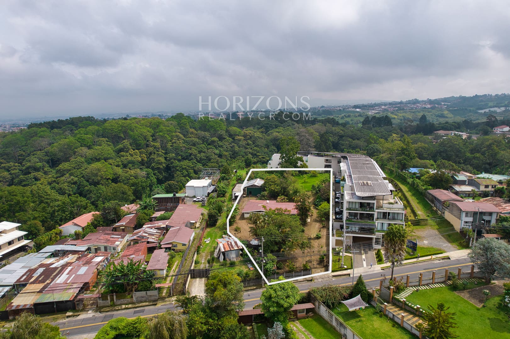 Propiedad de 3.166m2 uso de Suelo Mixto a 700m de Parque del Este Frente a Calle Principal Sabanilla / San Ramon Nja1244