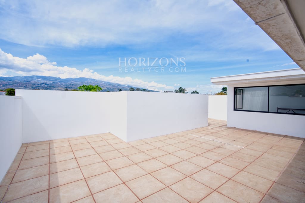 Se Vende Casa Contemporánea Residencial el Molino Cartago 5 Habitaciones Terrazas con Vistas nja1250