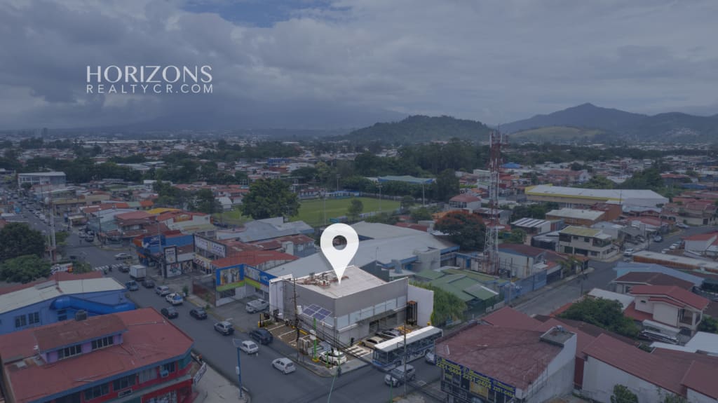 Se Alquila Edificio Comercial En El Centro De Desamparados 300M2 Con 10 Estacionamientos Nja1266