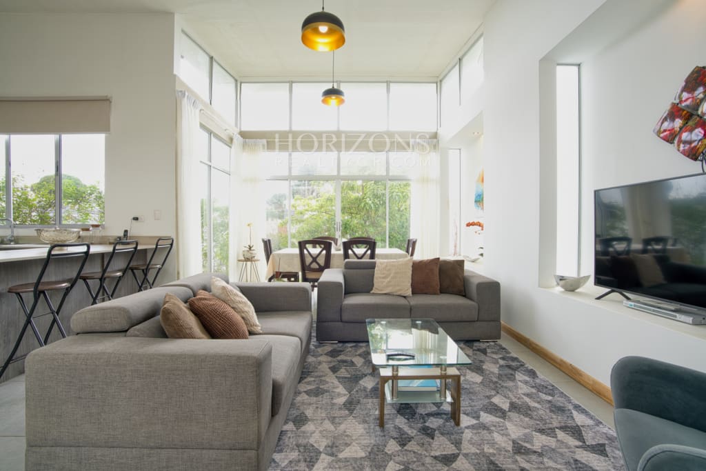 Venta De Casa Contemporánea En Condominio Rialto Ubicado En Sabanilla 2 Habitaciones Nja1253