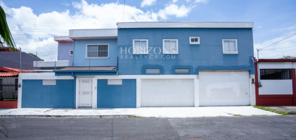 ¡Venta! Casa Con Uso De Suelo Mixto En San Jose Barrio Naciones Unidas / 6 Habitaciones + Patio Nja1256
