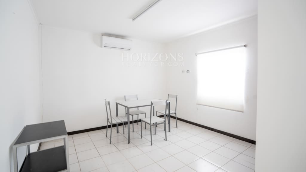 ¡Venta! Casa con Uso de Suelo Mixto en San Jose Barrio Naciones Unidas / 6 habitaciones + Patio nja1256