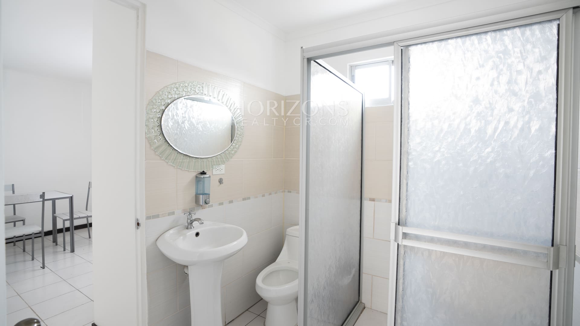 ¡Venta! Casa con Uso de Suelo Mixto en San Jose Barrio Naciones Unidas / 6 habitaciones + Patio nja1256
